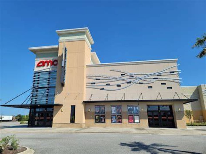 AMC Classic West Melbourne 12: Your Ultimate Moviegoing Experience