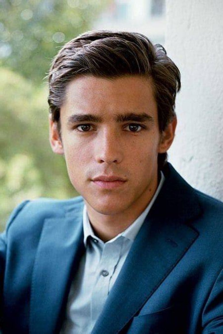 Brenton Thwaites Age: A Comprehensive Guide to the Rising Star