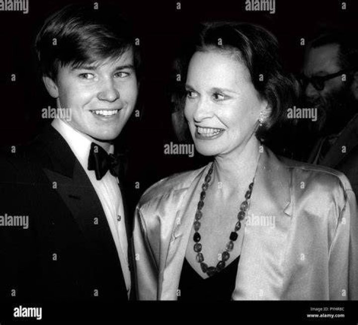 Carter Vanderbilt Cooper: A Comprehensive Look into the Life and Legacy