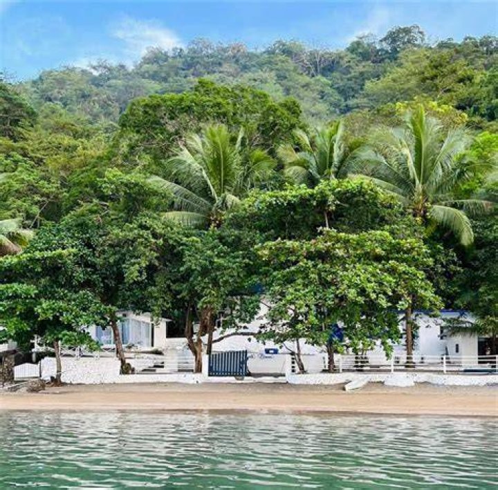 Discover the Enchanting Charm of Casa Blanca Antikos: Your Ultimate Getaway