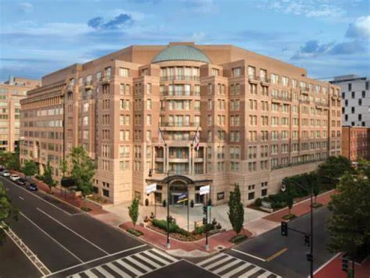 Experience the Comfort and Convenience of Hampton Inn Georgetown Washington DC