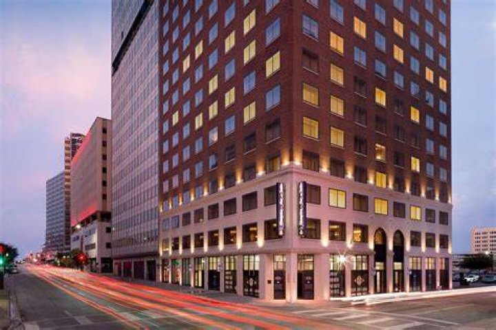 Hampton Inn & Suites Dallas Downtown: Your Ultimate Stay in the Heart of Dallas