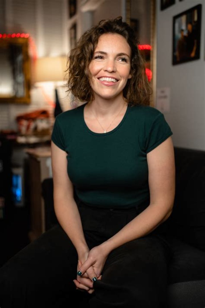 Is Beth Stelling Married? Exploring the Life and Career of a Rising Comedy Star