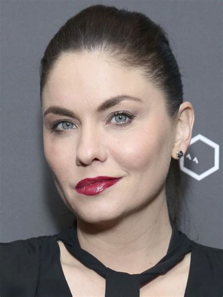 Jodi Lyn O'Keefe: The Journey of a Versatile Actress