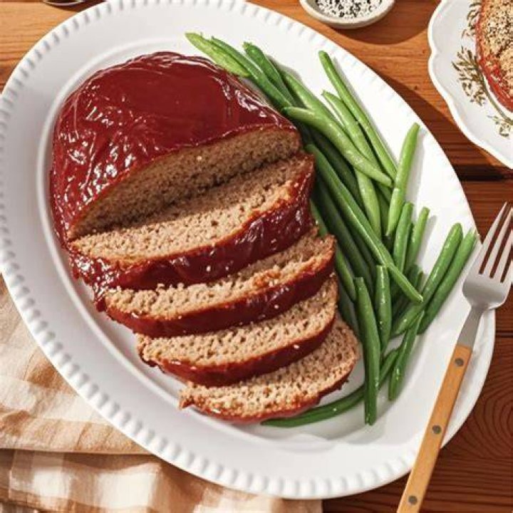 Miranda Lambert's Comforting Meatloaf Recipe: A Taste of Southern Charm