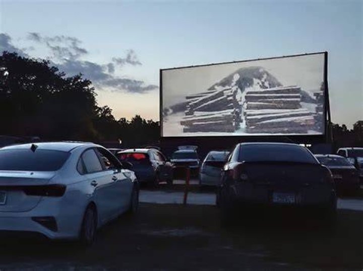 Ocala Drive-In Theater: A Unique Experience for Movie Lovers