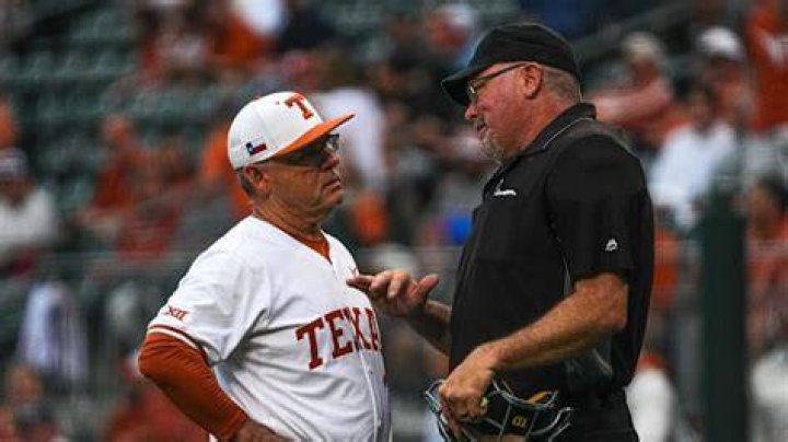 Rice Hires Former Texas Coach David Pierce In Rare Midseason Move