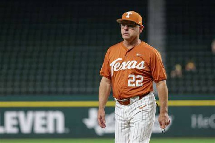 Rice Hires Former Texas Manager as New Baseball Coach