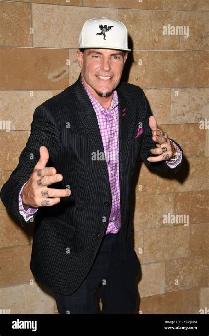 Rob Van Winkle: The Untold Story of Vanilla Ice's Rise and Resilience