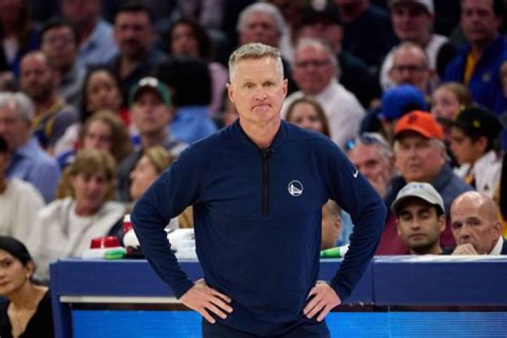 Steve Kerr Reacts to Warriors Player's Return vs Bucks